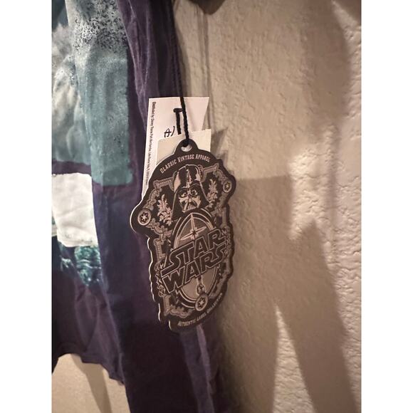 NWT Disney Parks Star Wars Lands V-neck blue Tee L - Picture 4 of 4